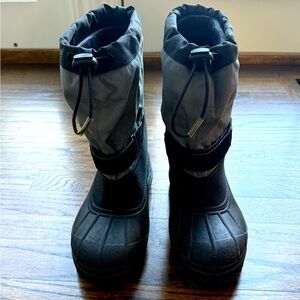 Columbia Boys Snow Boots, size 4